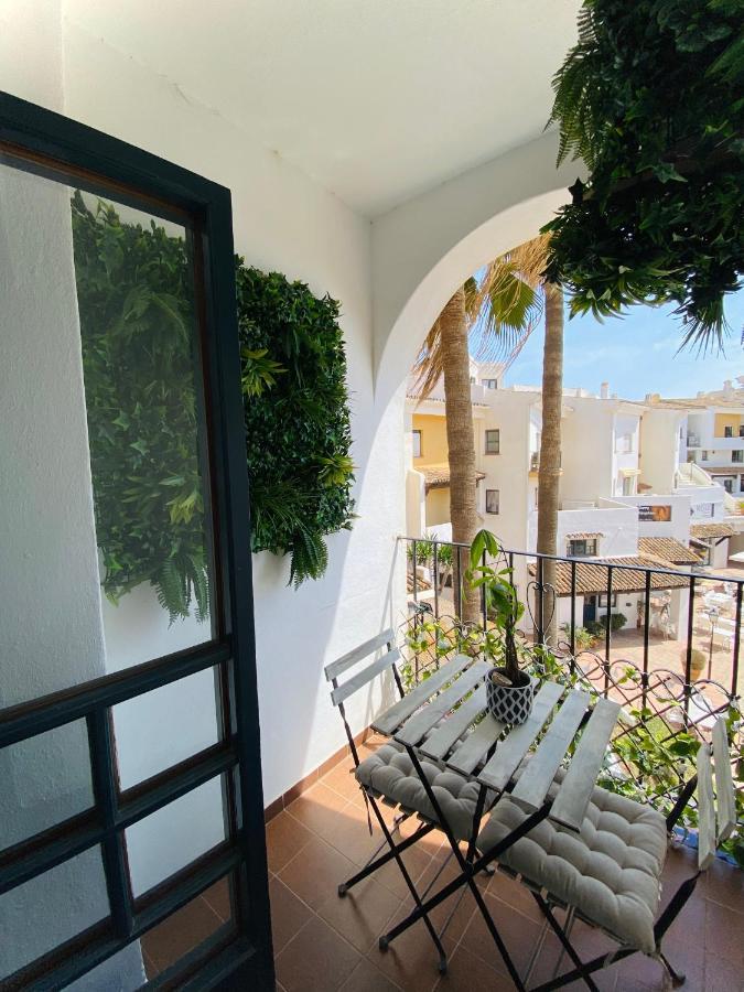 Luminoso Apartamento Para Dos Personas En Cabopino Marbella Buitenkant foto